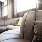 Hotel Bob W Old Town 4*