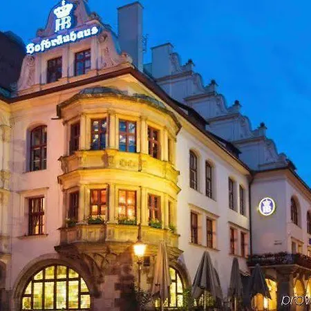 Bob W Old Town Hotel 4*