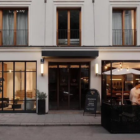 Hotel Bob W Old Town 4*