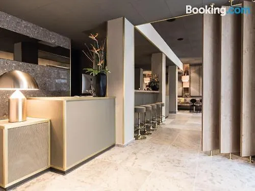 Bob W Old Town Hotel 4*