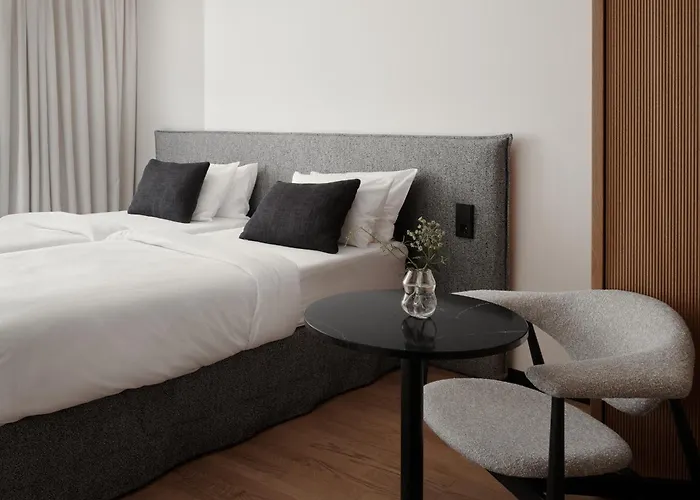 Bob W Old Town Hotel 4*