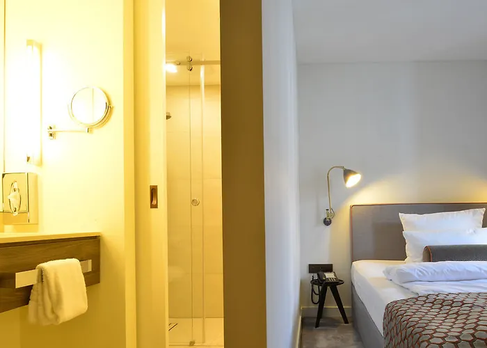 Bob W Old Town Hotel